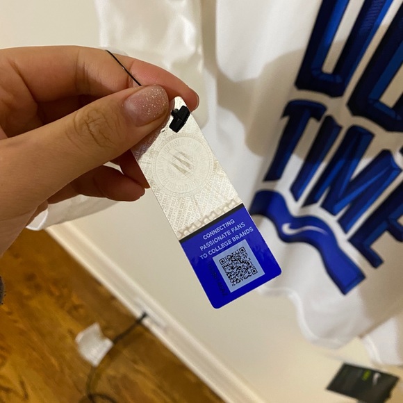 Duke longsleeve athletic top - Picture 6 of 6